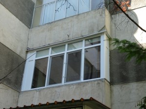 geamuri balcon termopan albe 1